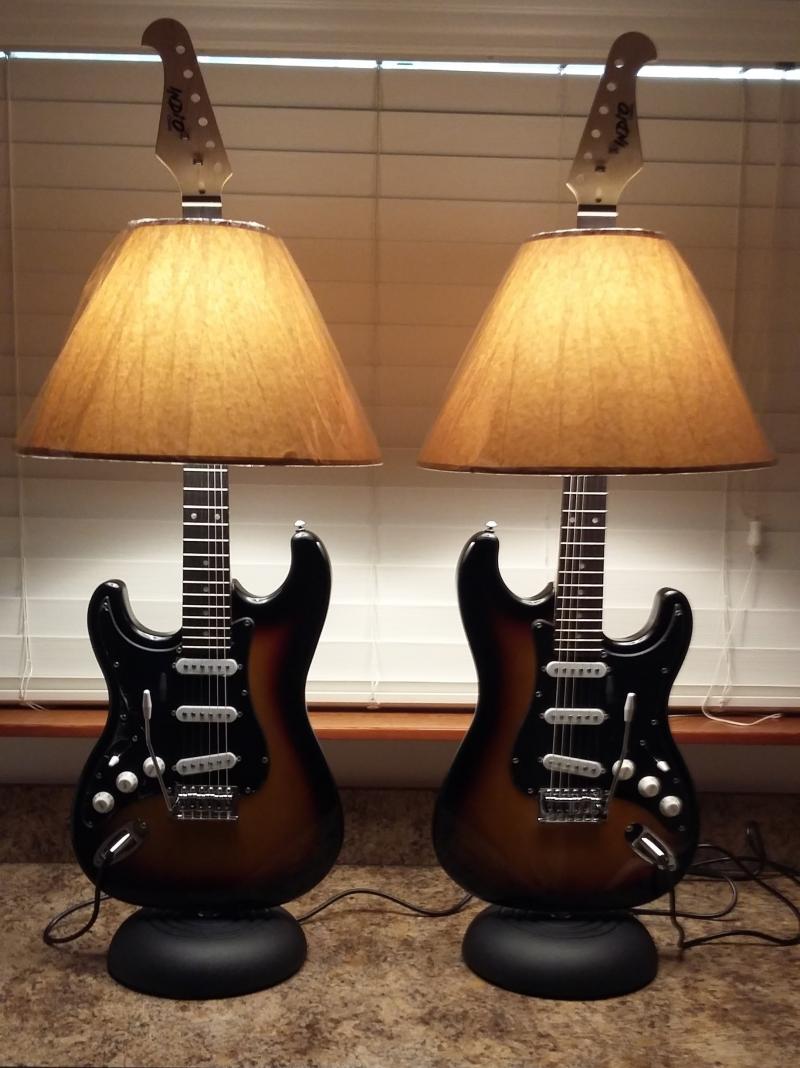 Dr. FrankenGroover Guitar Lamp Sunburst Strat Set